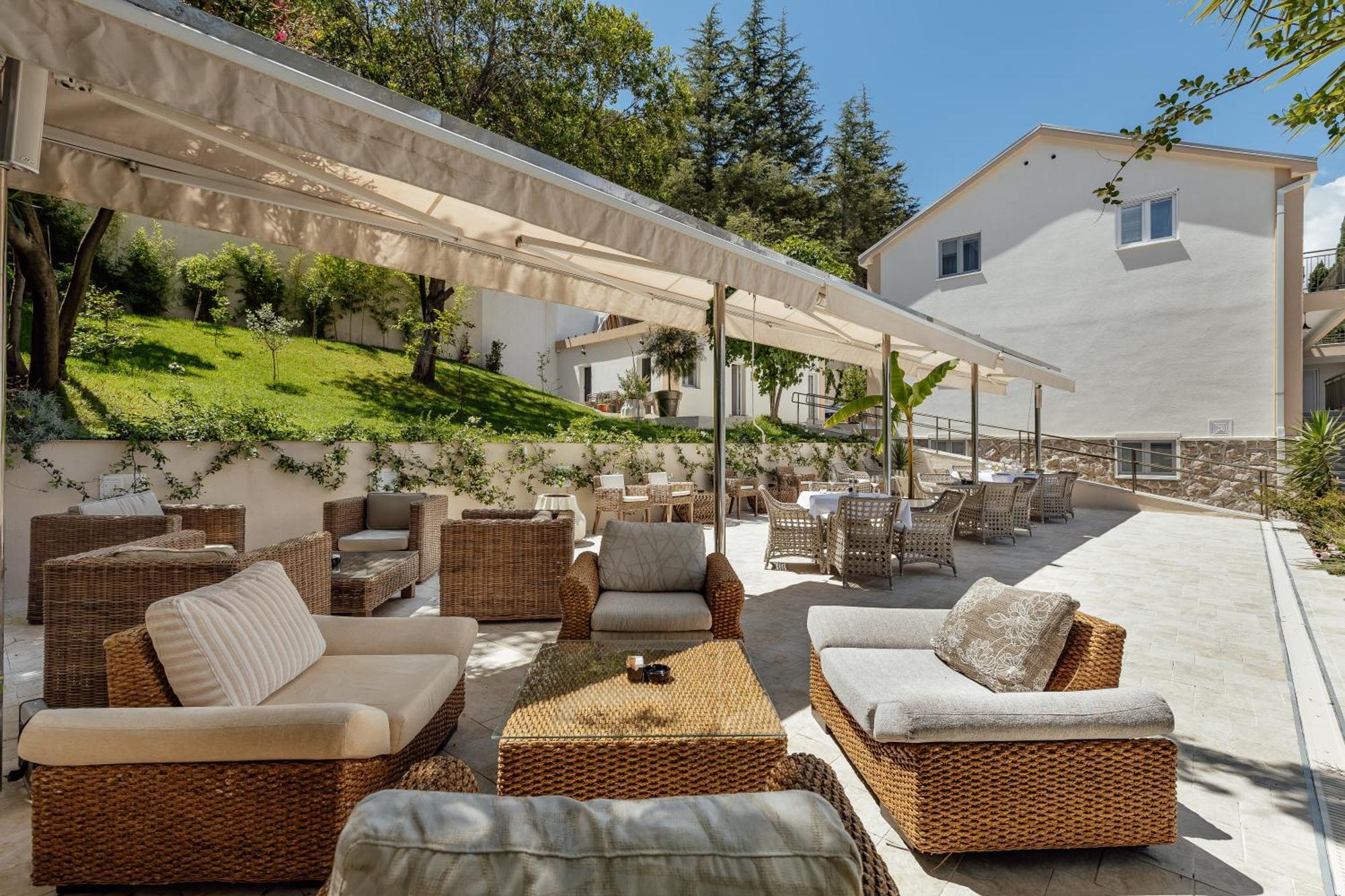 All'Oro Njivice Exterior photo